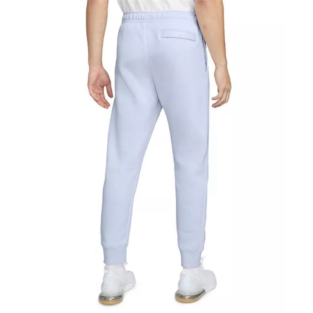 Nike Club Fleece Joggers in Light Blue - Picture 2 of 7